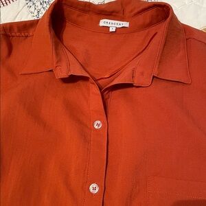 Crescent beautiful burnt orange button up tunic with yoke back detail, NWOT